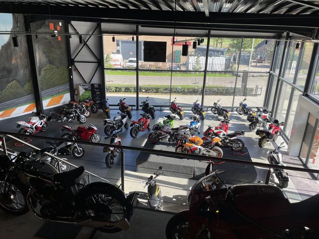ducati - diavel-v4