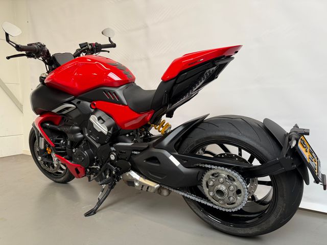 ducati - diavel-v4