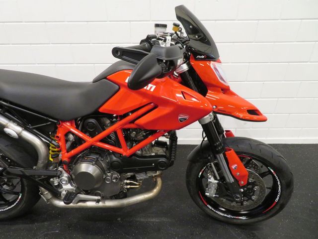 ducati - hypermotard-1100-s