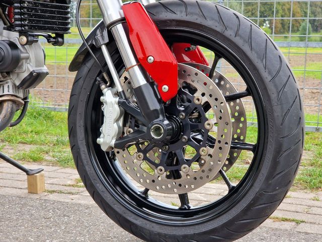 ducati - hypermotard-796