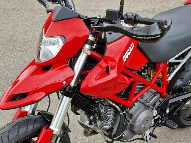 ducati - hypermotard-796