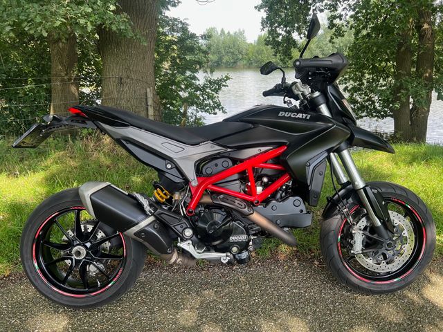 ducati - hypermotard-821