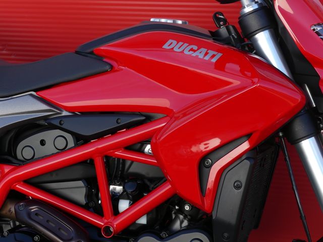 ducati - hypermotard-821