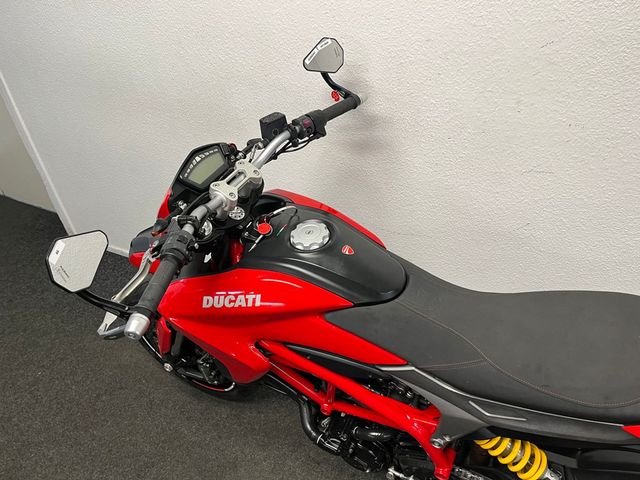 ducati - hypermotard-821