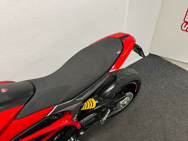 ducati - hypermotard-821