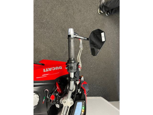 ducati - hypermotard-821
