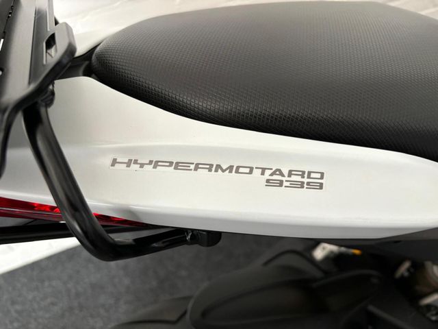 ducati - hypermotard-939