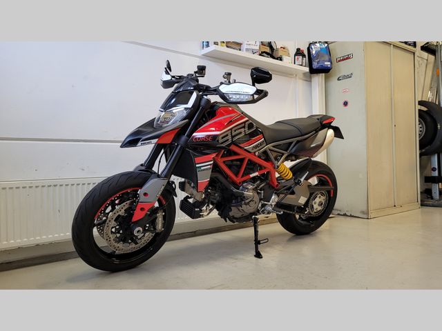 ducati - hypermotard-950