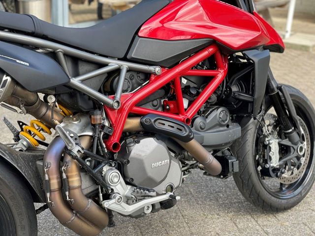 ducati - hypermotard-950