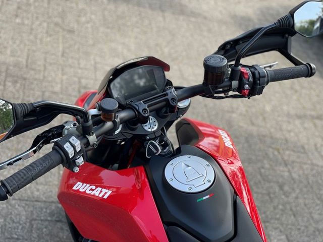 ducati - hypermotard-950