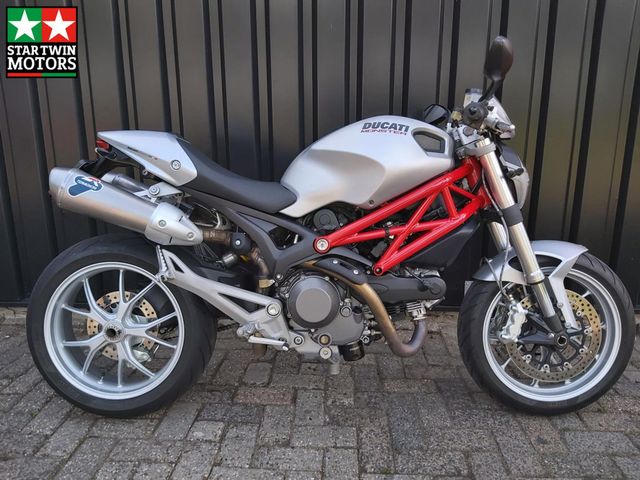 ducati - m-1100