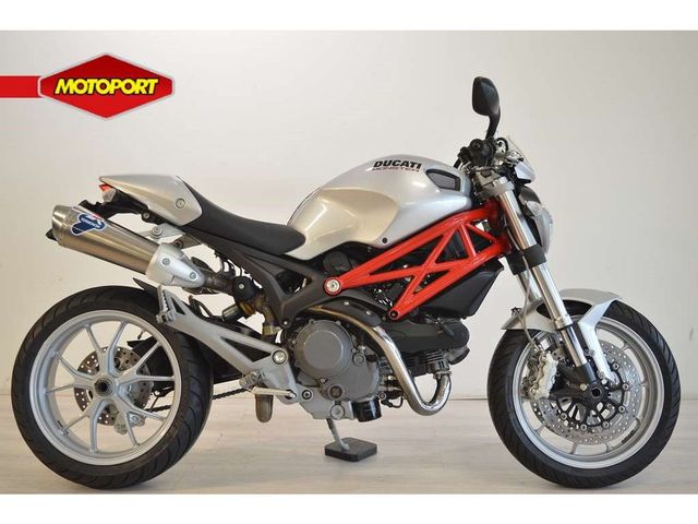 ducati - m-1100
