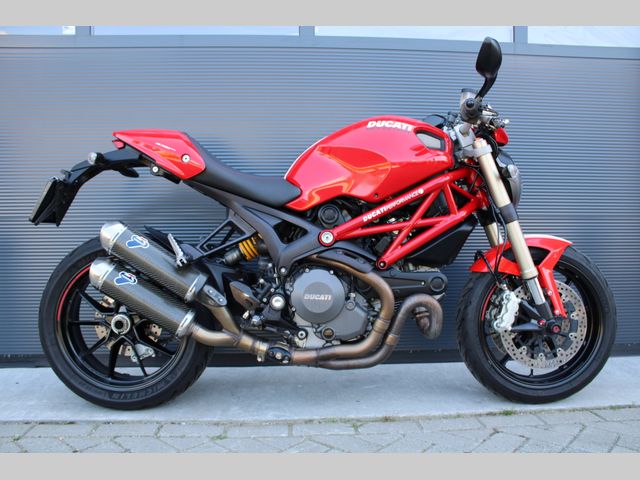 ducati - m-1100-evo