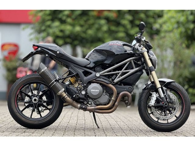 ducati - m-1100-evo