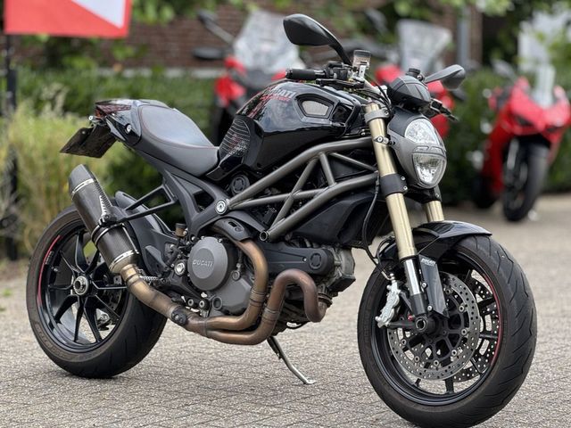 ducati - m-1100-evo