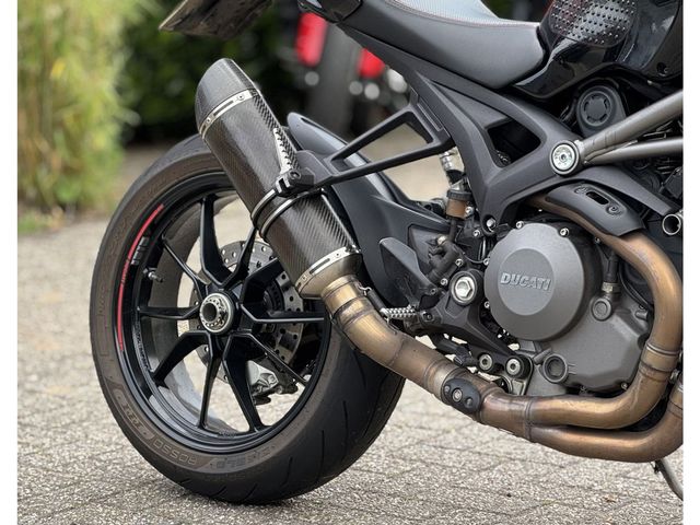 ducati - m-1100-evo