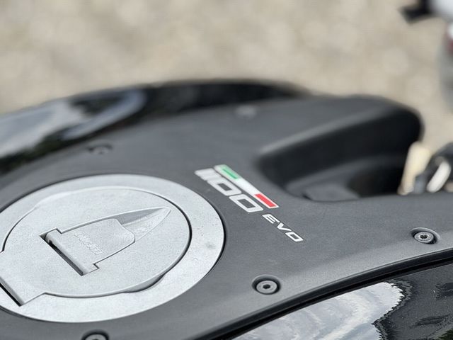 ducati - m-1100-evo