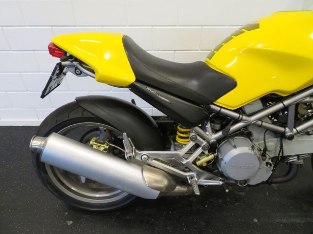 ducati - m-600