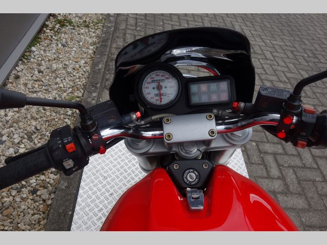 ducati - m-600