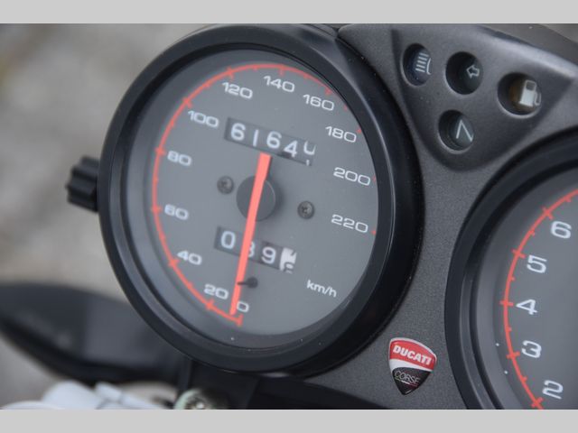 ducati - m-600