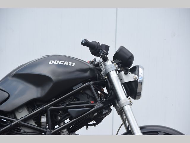 ducati - m-600