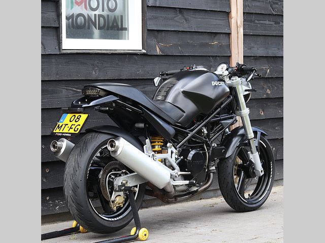 ducati - m-600-dark