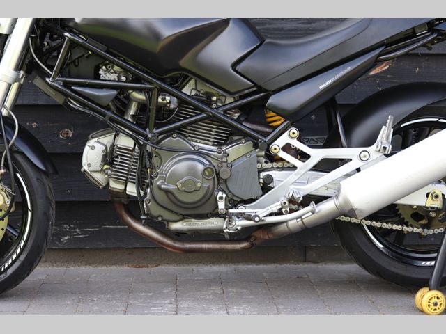 ducati - m-600-dark