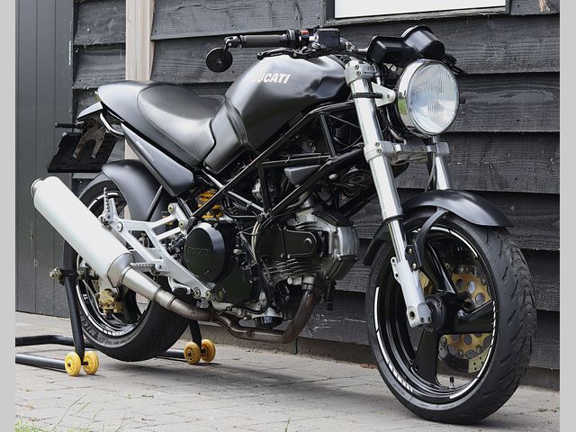 ducati - m-600-dark