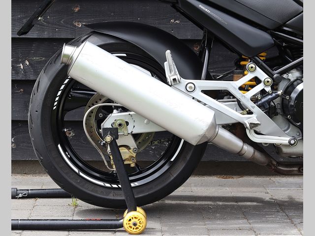 ducati - m-600-dark