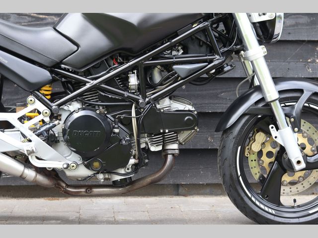 ducati - m-600-dark