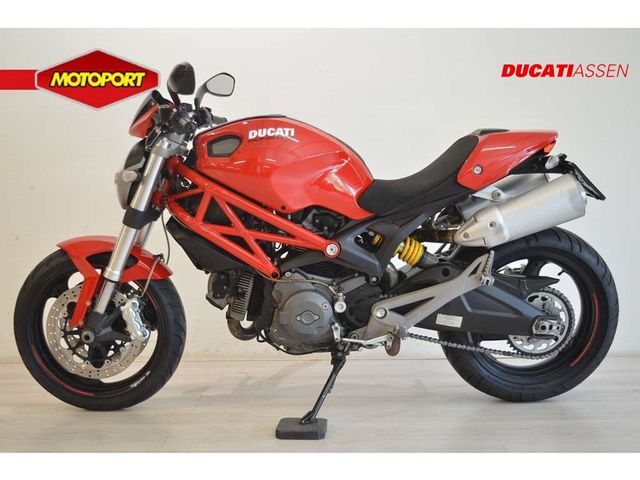 ducati - m-696