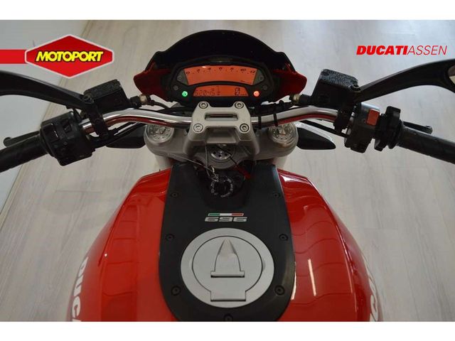 ducati - m-696