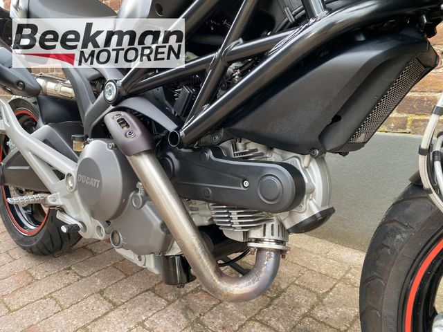 ducati - m-696