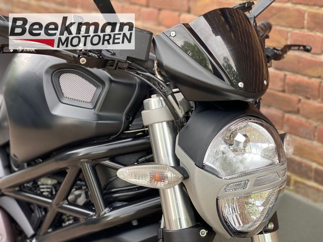 ducati - m-696