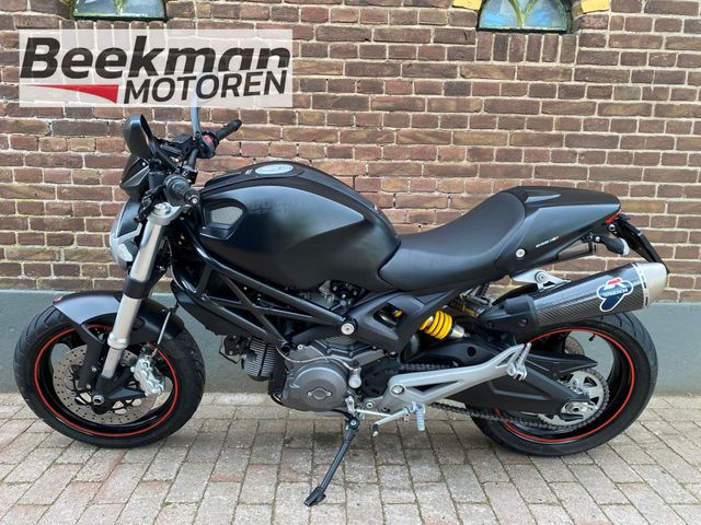 ducati - m-696