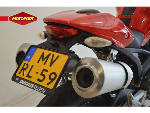 ducati - m-696
