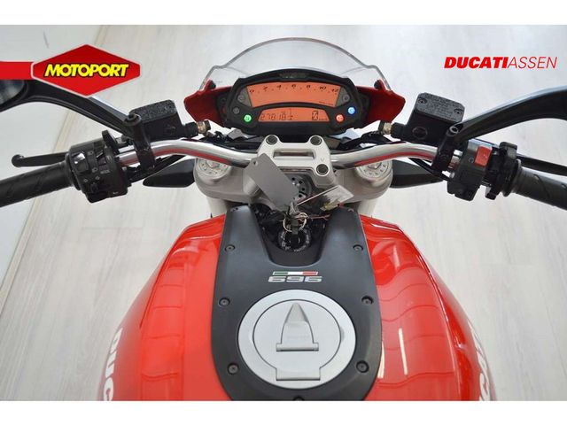 ducati - m-696