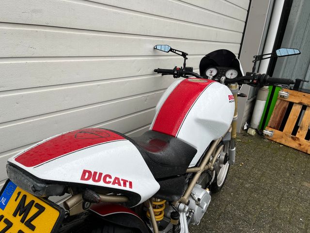 ducati - m-750