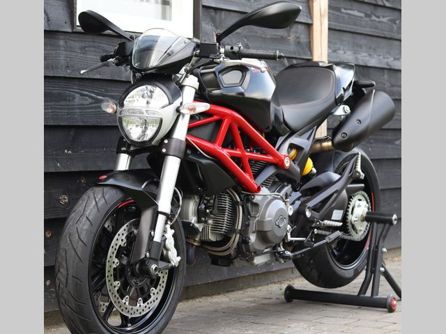 ducati - m-796