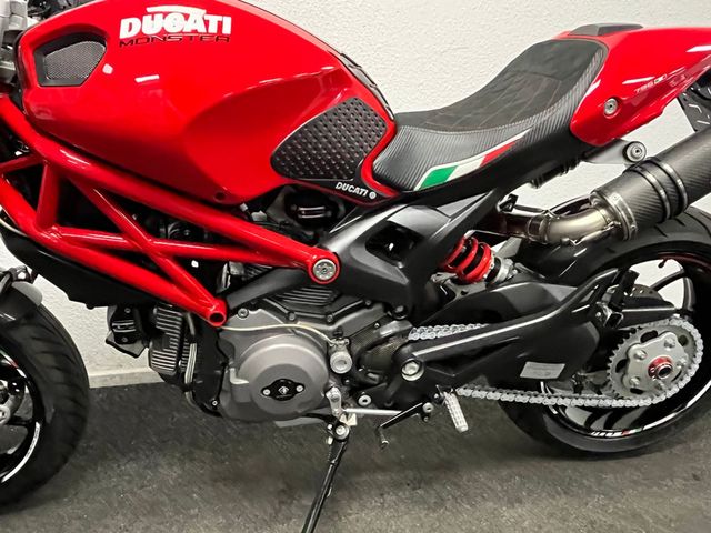 ducati - m-796