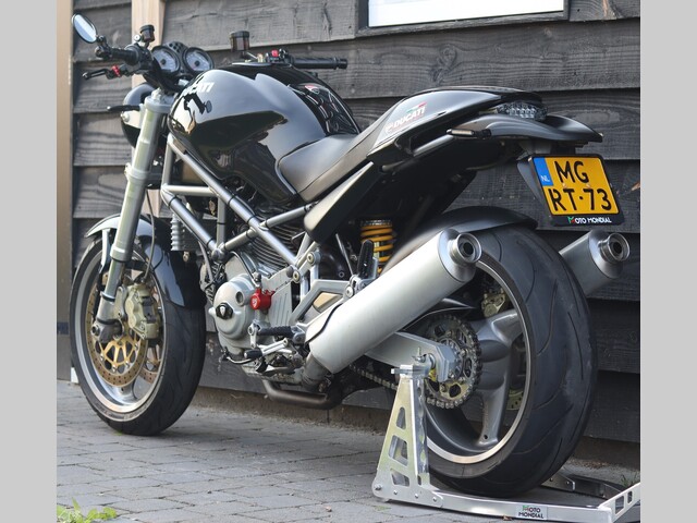 ducati - m-900-i.e.