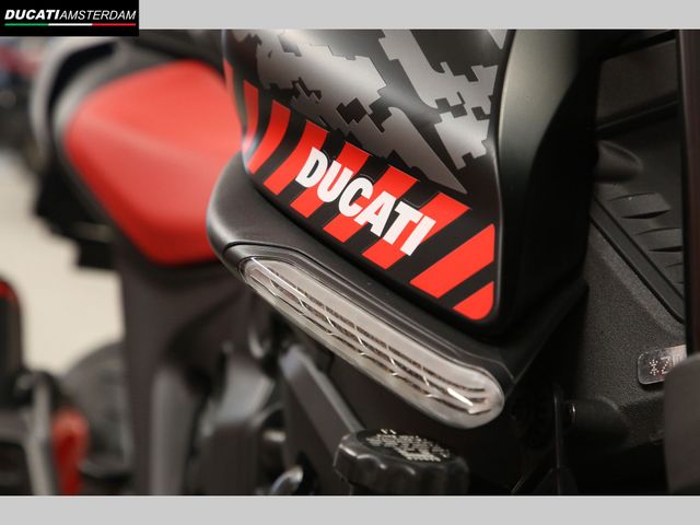 ducati - monster--