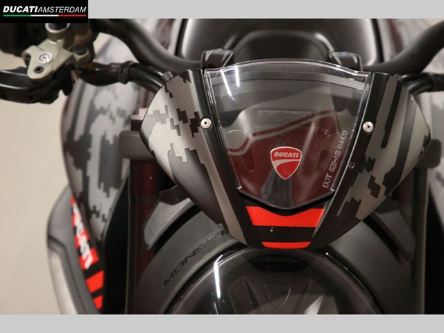 ducati - monster--