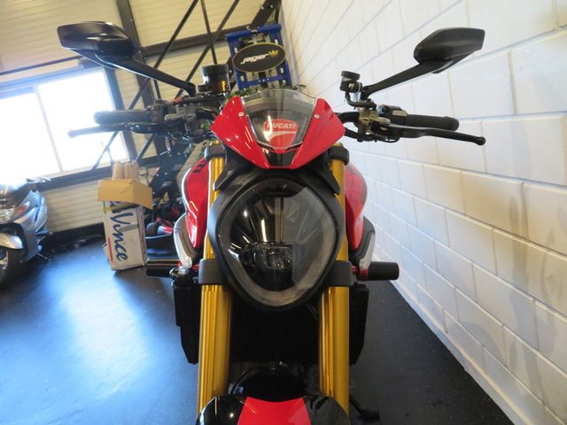 ducati - monster--