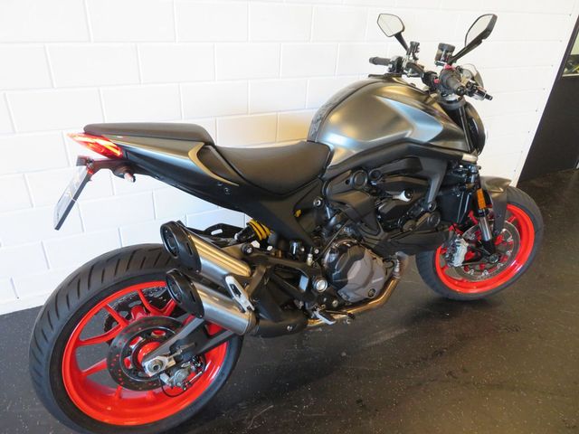 ducati - monster--