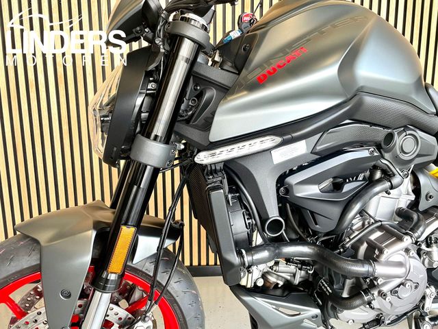 ducati - monster--