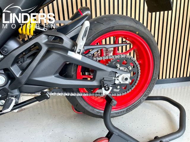 ducati - monster--