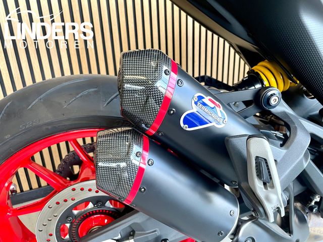 ducati - monster--