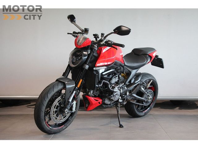 ducati - monster--