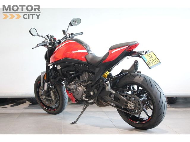 ducati - monster--